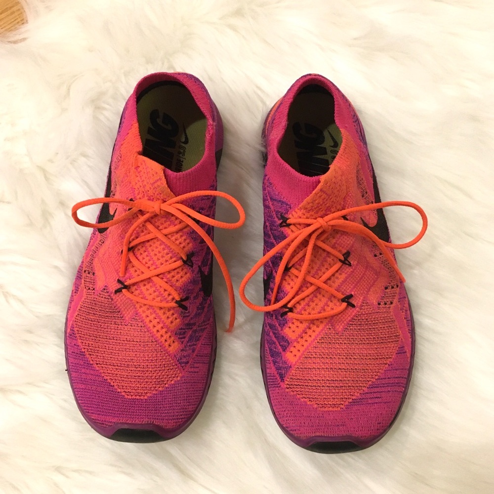 Nike Free Flyknit Running Shoe Sz 9 Hot Pink